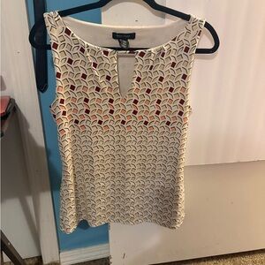 White House Black Market Cream Sleeveless Geometric Print Keyhole Top